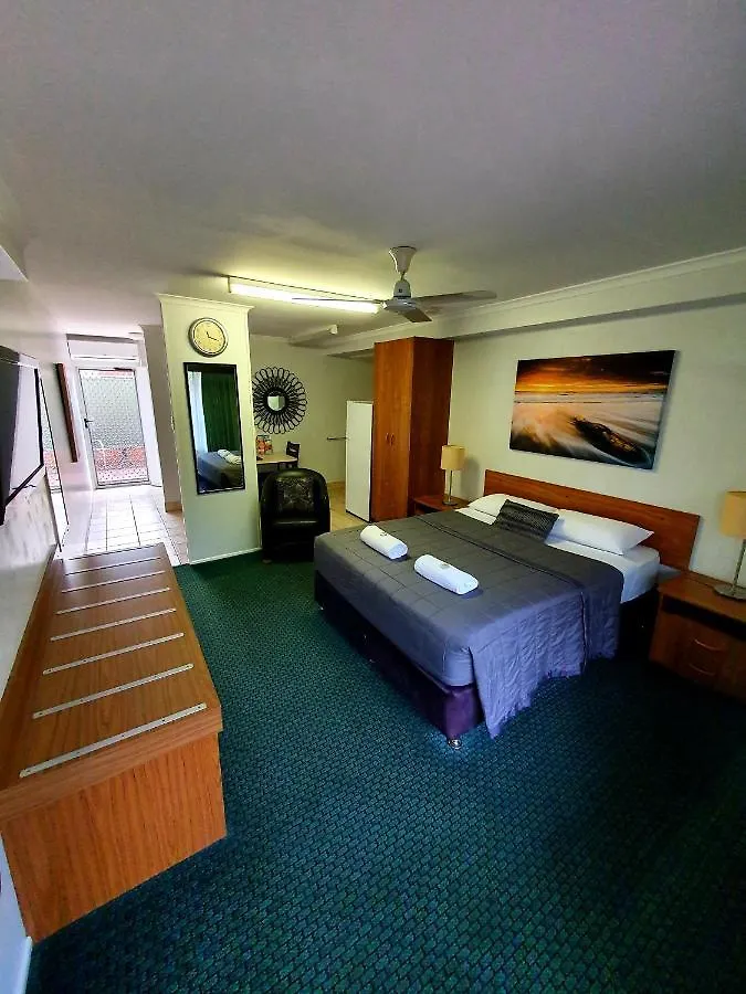 Sunseeker Motel Hervey Bay 3*,  Australia